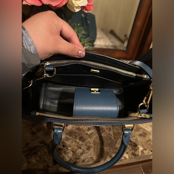 Michael Kors - Picture 3 of 3